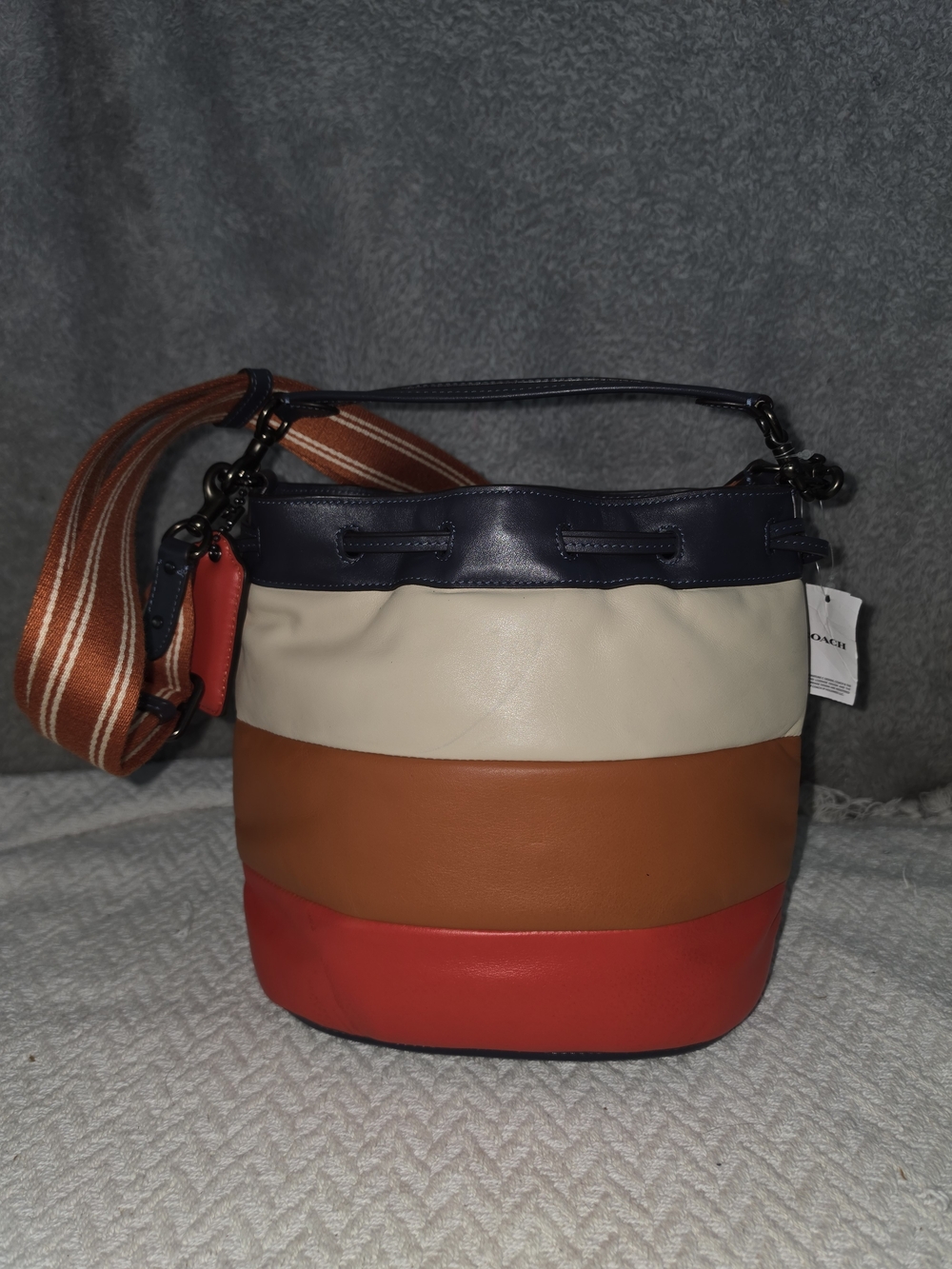 Vintage Coach Quilted Colorblock Multi Coach Badge Field Bucket Bag - Picture 10 of 16
